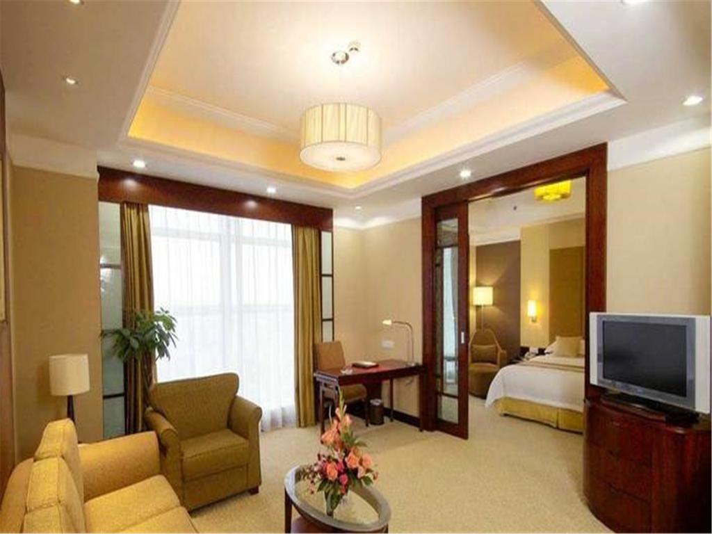 Golden Diamond Hotel Чжуншань Экстерьер фото